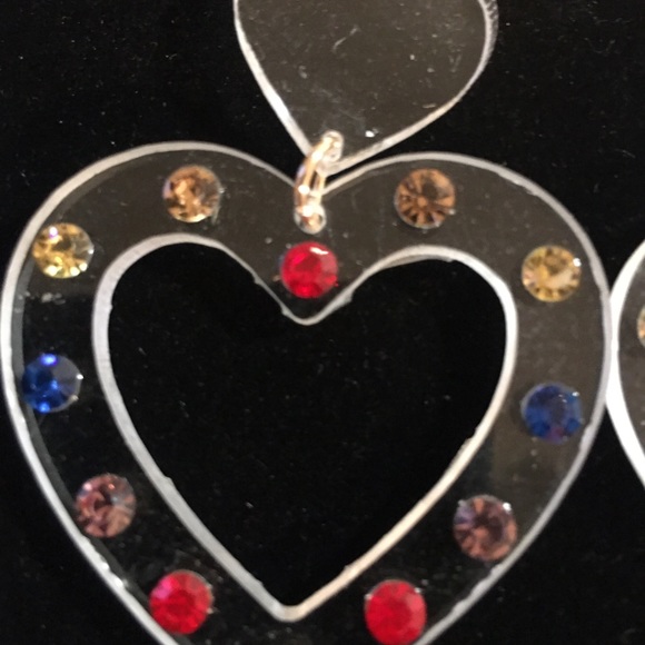 - NWT Heart Dangle Clear Lucite Rhinestone Earrings ❣️ - Picture 3 of 5